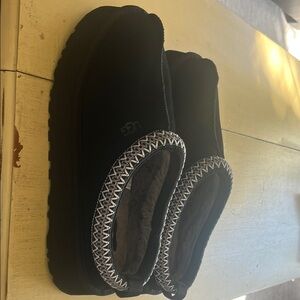 UGG Black Slip-On Shoes with Woven Trim